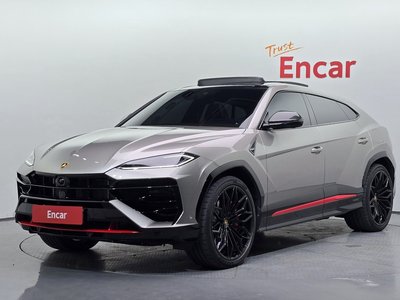صورة 1 لـ 2025 Lamborghini URUS
