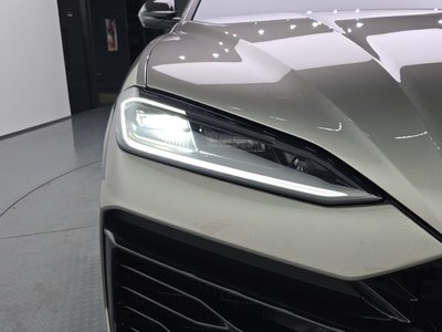 صورة 9 لـ 2025 Lamborghini URUS