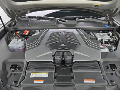 صورة 7 لـ 2025 Lamborghini URUS