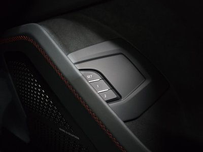 صورة مصغرة 40 لـ 2025 Lamborghini URUS