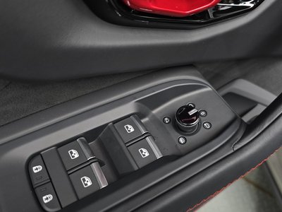 صورة مصغرة 36 لـ 2025 Lamborghini URUS