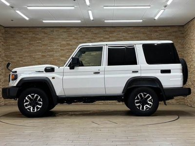 2024 Toyota LAND CRUISER 70 — миниатюра 17