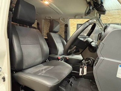 2024 Toyota LAND CRUISER 70 — миниатюра 11