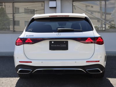 MERCEDES-BENZ E-CLASS - 10