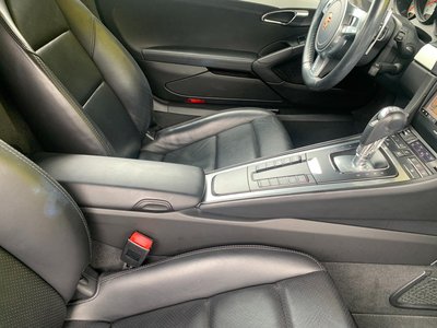 2013 Porsche CAYMAN thumbnail 36