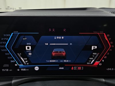 2025 BMW M3 缩略图 11