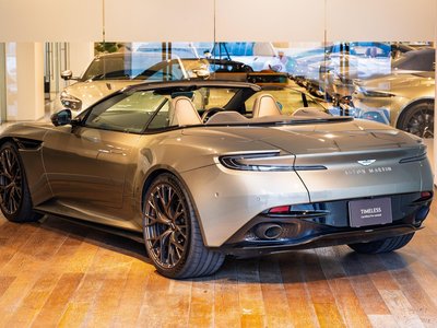 ASTON MARTIN DB12 VOLANTE - 4