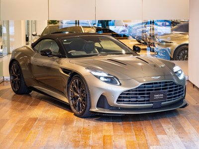 ASTON MARTIN DB12 VOLANTE - 9