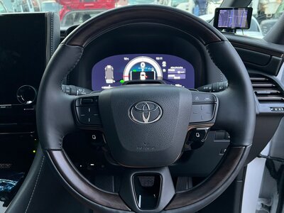 TOYOTA VELLFIRE - 10