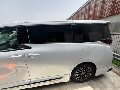 TOYOTA VELLFIRE - 8