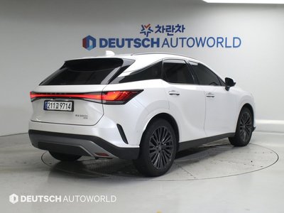 صورة 5 لـ 2024 Lexus RX