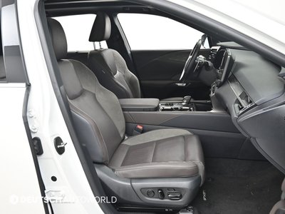 صورة 10 لـ 2024 Lexus RX