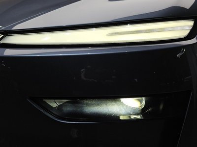 TESLA MODEL Y - 9