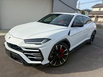 LAMBORGHINI URUS - 2
