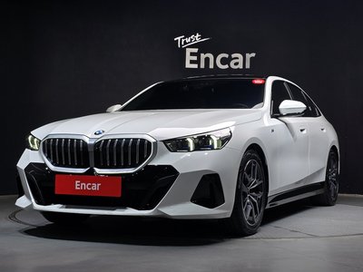 BMW 5 SERIES - 1