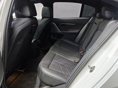 صورة مصغرة 16 لـ 2024 BMW 5 SERIES