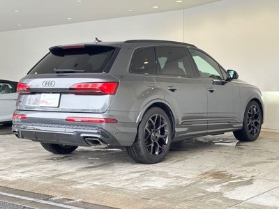 AUDI Q7 - 10