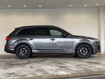 AUDI Q7 - 9