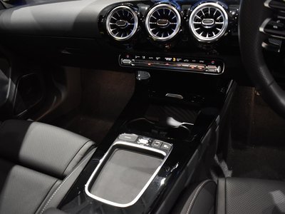 2025 Mercedes-BENZ CLA AMG — миниатюра 12