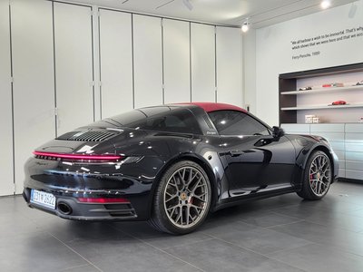 PORSCHE 911 - 5