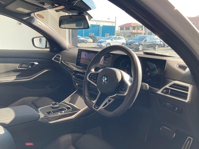 صورة مصغرة 18 لـ 2025 BMW 3 SERIES