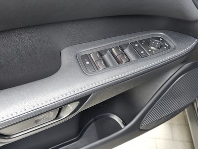 صورة مصغرة 27 لـ 2023 Lexus RX