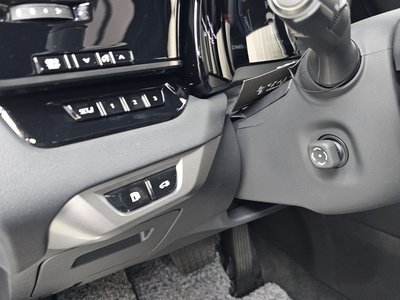 صورة مصغرة 25 لـ 2023 Lexus RX