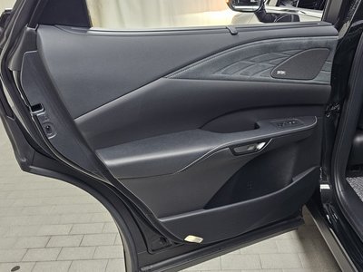 صورة مصغرة 15 لـ 2023 Lexus RX