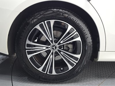 صورة 6 لـ 2024 Mercedes-BENZ E-CLASS
