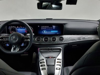 MERCEDES-BENZ AMG GT - 5