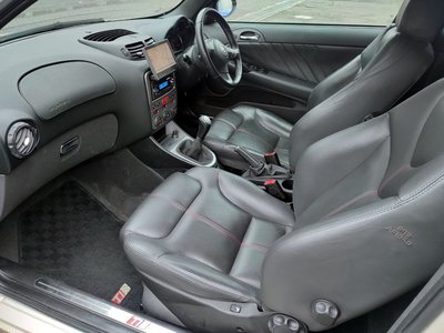 ALFA ROMEO ALPHA 147 - 4