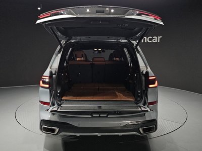 2024 BMW X7 — миниатюра 32