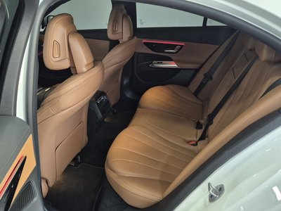 MERCEDES-BENZ E-CLASS - 10