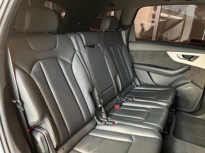 AUDI Q7 - 9