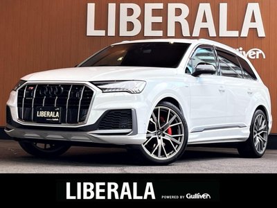 AUDI Q7 - 1