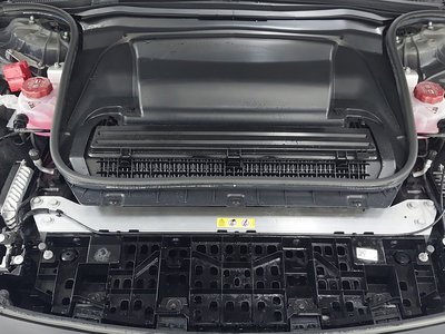 MERCEDES-BENZ EQE - 7