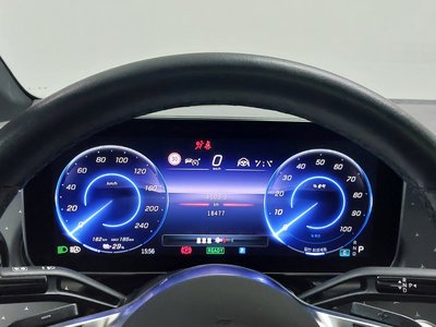 MERCEDES-BENZ EQE - 8