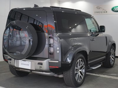 LAND ROVER DEFENDER - 5