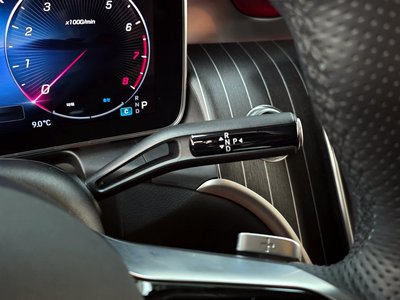 MERCEDES-BENZ GLC - 9