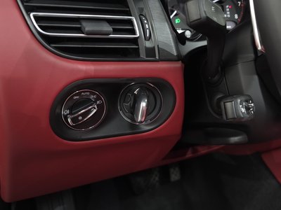 صورة مصغرة 28 لـ 2022 Porsche MACAN
