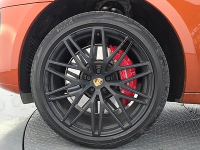 2022 Porsche MACAN photo 6