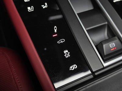 صورة مصغرة 31 لـ 2022 Porsche MACAN