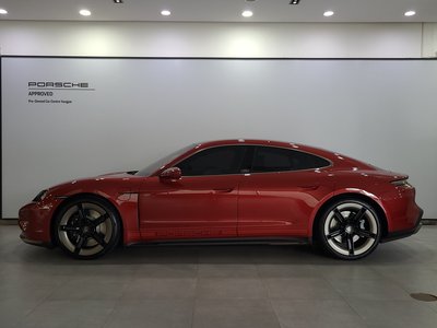 صورة 6 لـ 2025 Porsche TAYCAN