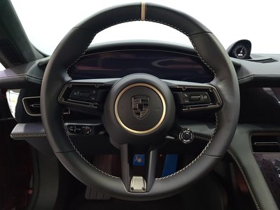 صورة 10 لـ 2025 Porsche TAYCAN