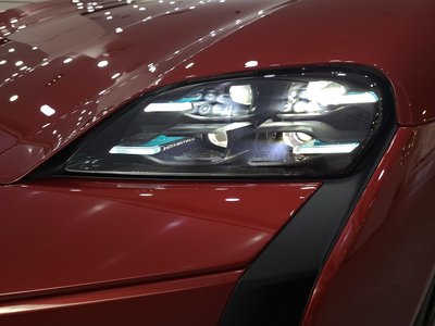 2025 Porsche TAYCAN thumbnail 15