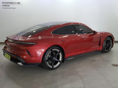 صورة 4 لـ 2025 Porsche TAYCAN