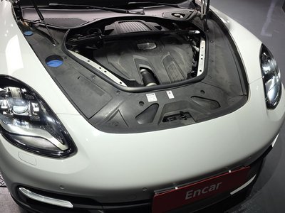 PORSCHE PANAMERA - 7