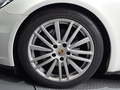 PORSCHE PANAMERA - 6