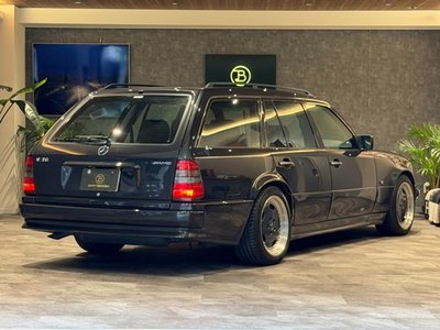 MERCEDES-BENZ E-CLASS AMG - 6