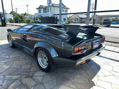 LAMBORGHINI COUNTACH - 7